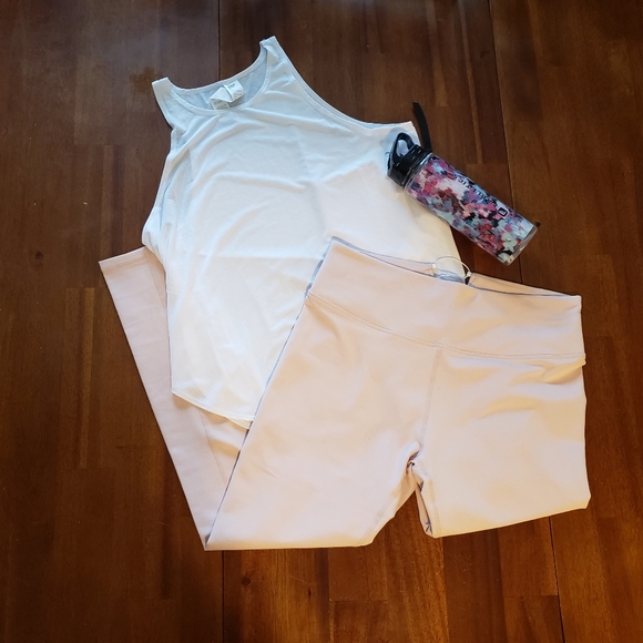 Fabletics Pants - NWOT Fabletics Demi Lovato Pink Leggings